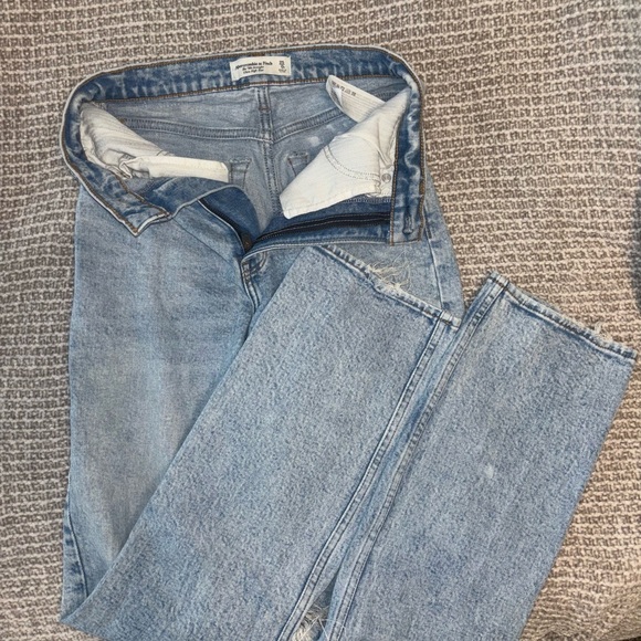 Abercrombie & Fitch Light Blue Denim Jeans - Picture 4 of 5
